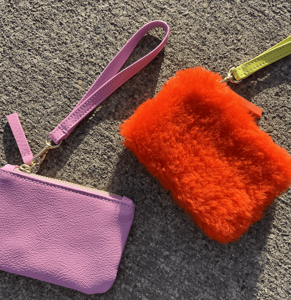 PRIMECUT: CHARTREUSE LEATHER WRISTLET STRAP